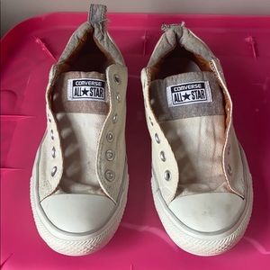 Light cream Converse